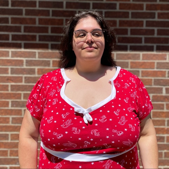 Red pinup sailor dress - Picture 2 of 11